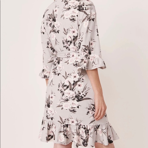 Floral Robe with ruffle details and pockets - Picture 2 of 9